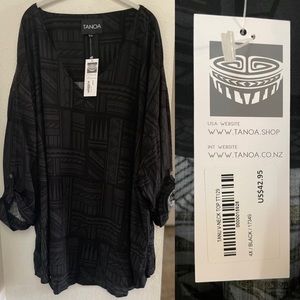 NWT Tanoa Tanu plus size Vneck popover top 3/4 long sleeve blouse